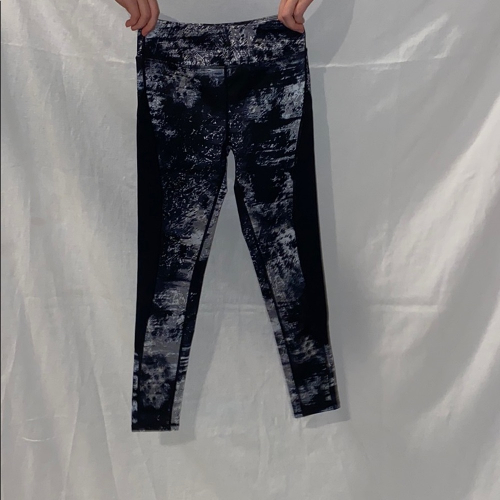 Zella Black&White Patterned Leggings